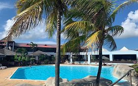 Appartement dans l'hôtel 3* Manganao plage piscine